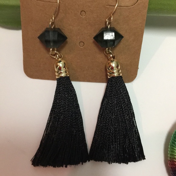 ❌SOLD❌NWT FASHION BOHO TASSEL JEWELRY - Picture 2 of 6